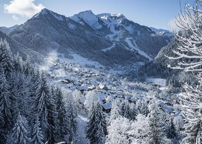 For 3 People With Balcony Châtel